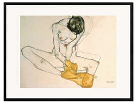 Impression artistique encadrée  Assise avec une serviette jaune - Egon Schiele